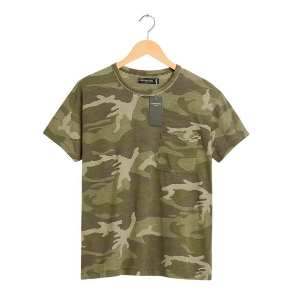 Abercrombie & Fitch Green Camo Print Pocket T-Shirt - Women's Size XS - NWT - Picture 1 of 6